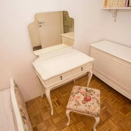 With 2 Bedrooms Nyaraló