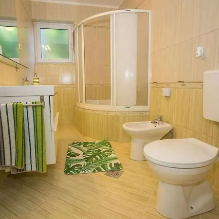With 2 Bedrooms Poreč